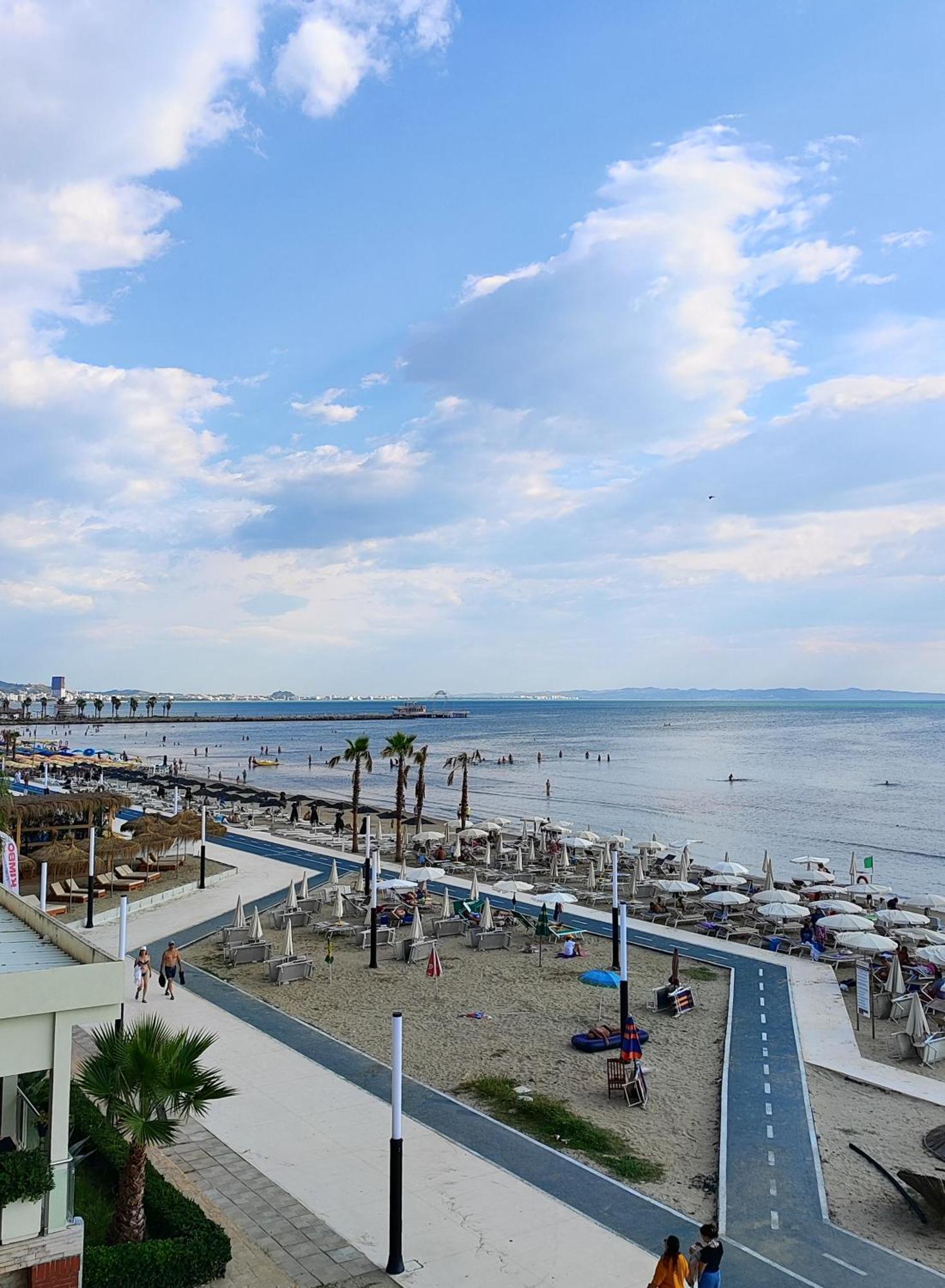 Sandy Blue Sea *